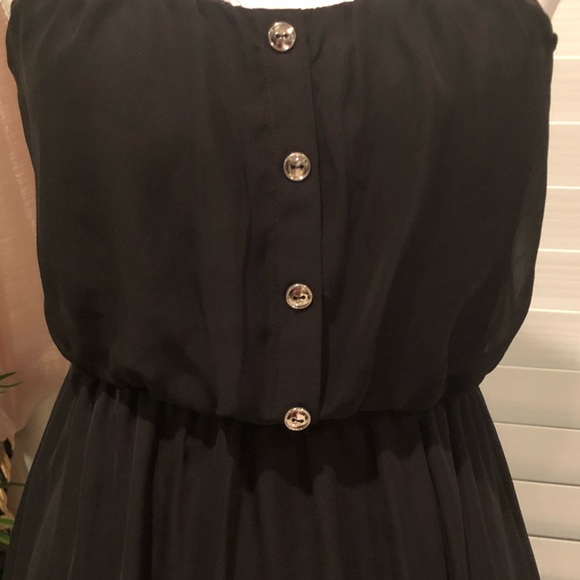 Guess black dress 👗 - Picture 2 of 7